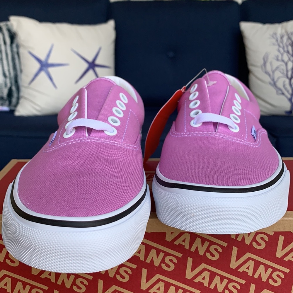 VANS WMNS ERA ORCHID/TRUE WHITE Sneakers - Picture 13 of 16